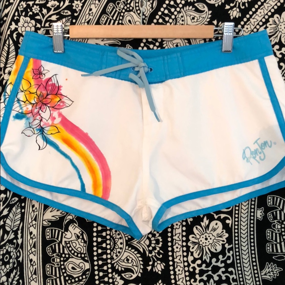 RON JON JUNIORS BOARD SHORTS WHITE W/BLUE PIPING
